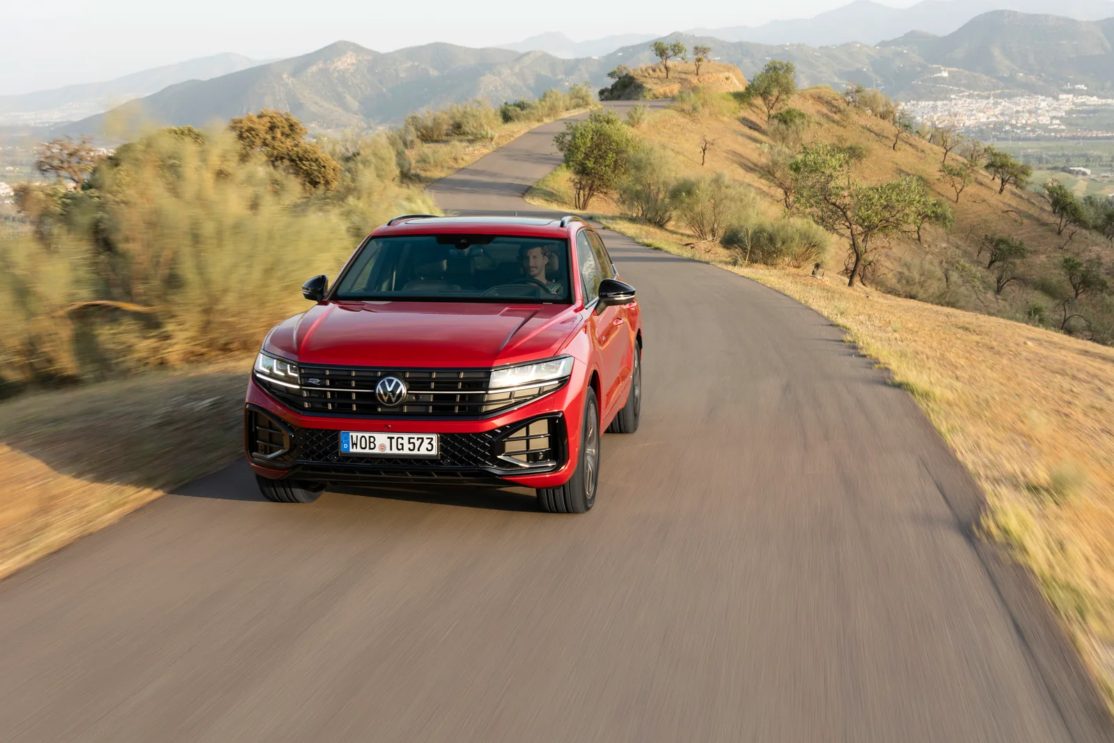 Volkswagen Touareg 2025 ra mắt Việt Nam với 2 phiên bản mới - 1755677370052