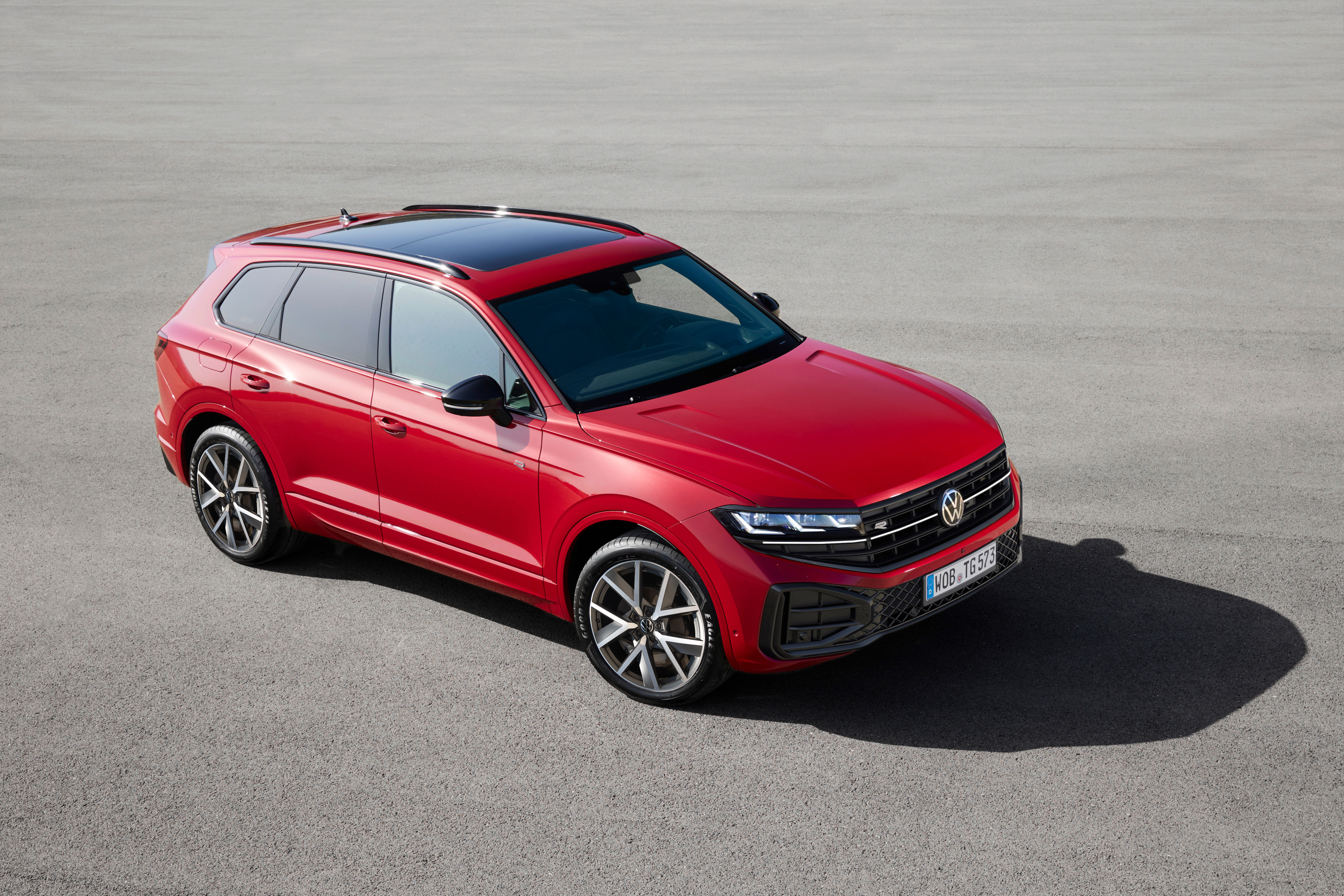 Volkswagen Touareg 2025 ra mắt Việt Nam với 2 phiên bản mới - 1755677474546