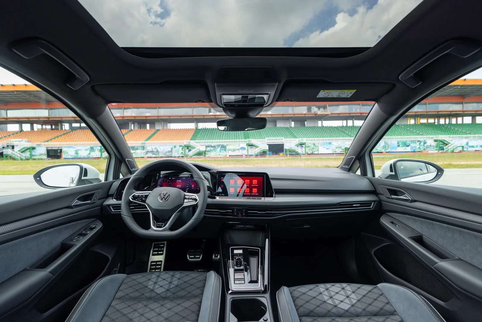 Hình minh họa: Tiện nghi và trang bị nội thất nổi bật