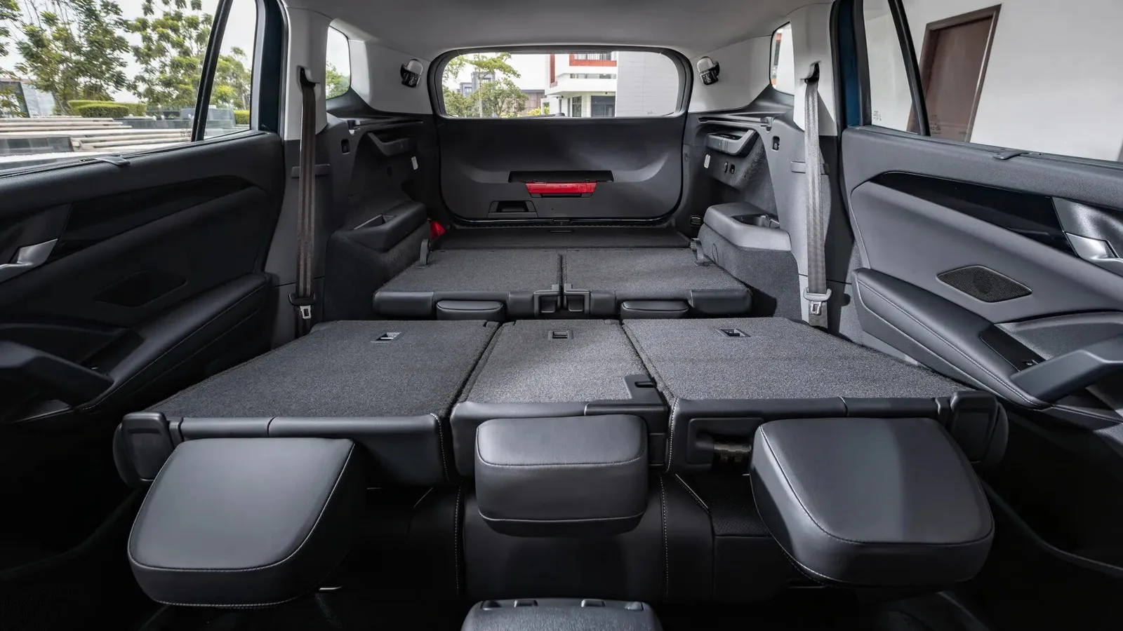 VW Nha Trang chính thức nhận booking The All-New Tiguan & Tayron - 295d5049-4efb-406a-bd61-67c2cebc08bd